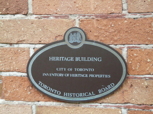 These-heritage-plaques-which-have-graced-the-front-of-many-old-Cabbagetown-houses-since-the-1970s-are-points-of-pride-for-own.jpg